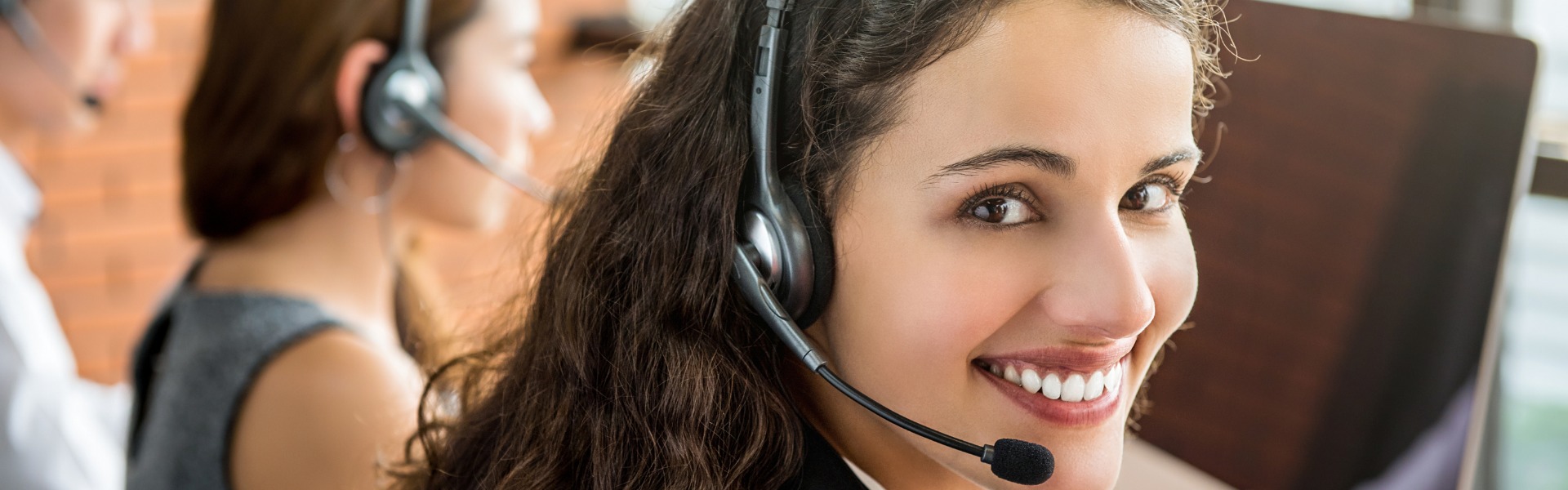 female telemarketer picture